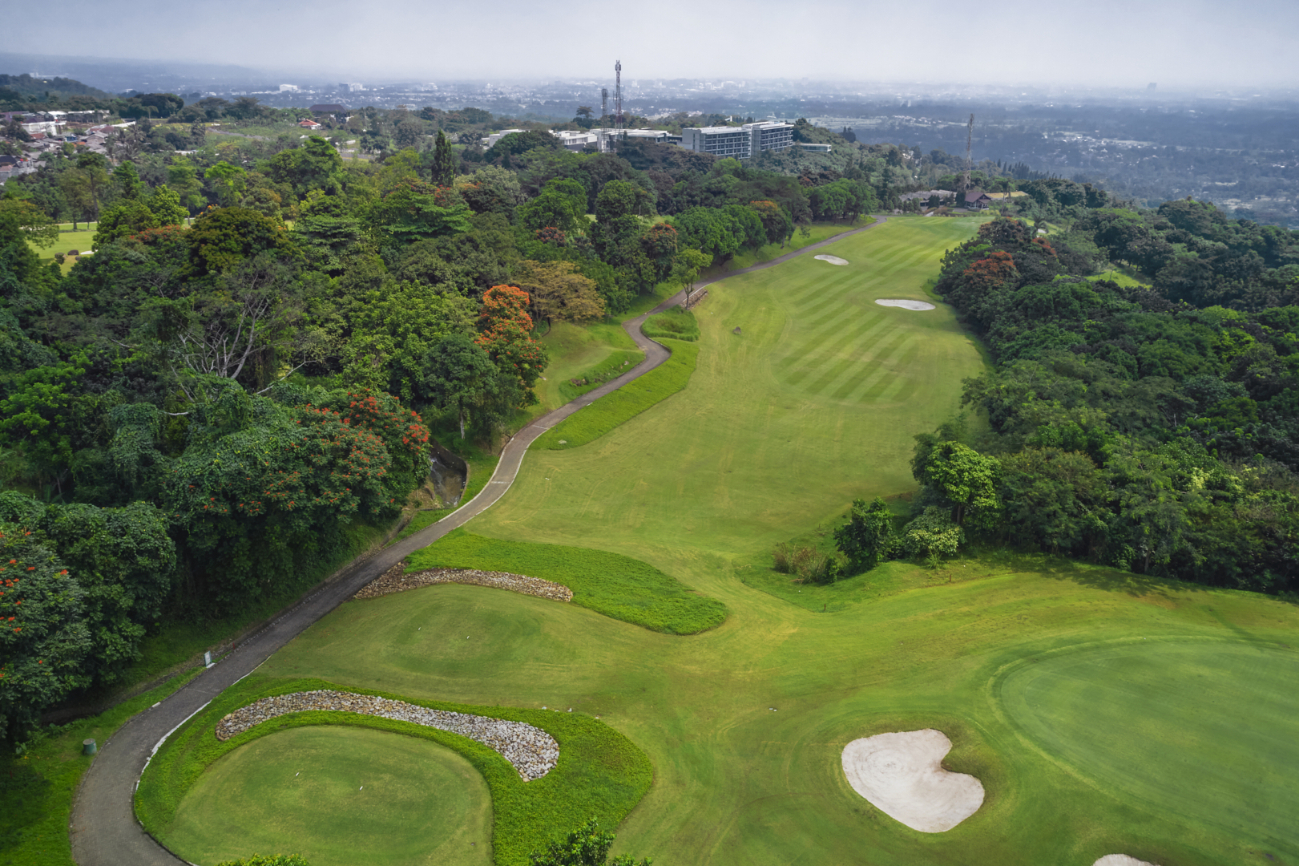 EAST HILL COURSE. HOLE 9.